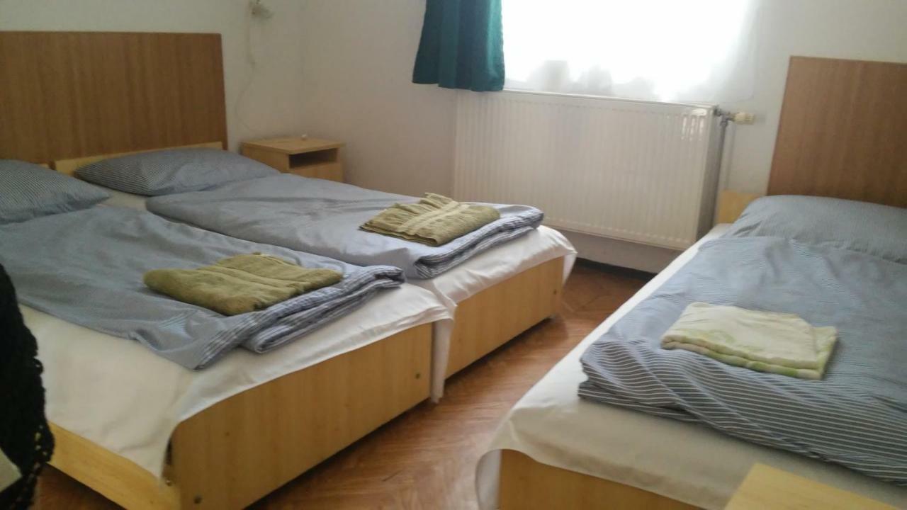 Vadasa Motel Es Etterem Hegyhátszentjakab Exterior photo